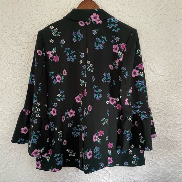 Lane Bryant The Bryant Blazer Green Floral Bell Sleeve Size 16 - Picture 8 of 9